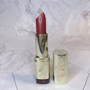 Bundle of 4 Brand NEW Lipsticks and Glosses